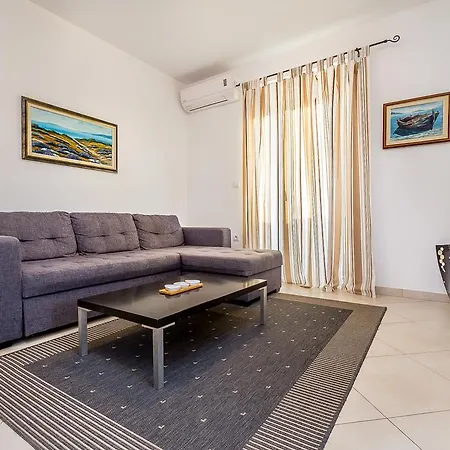 Lovre Apartment Medulin